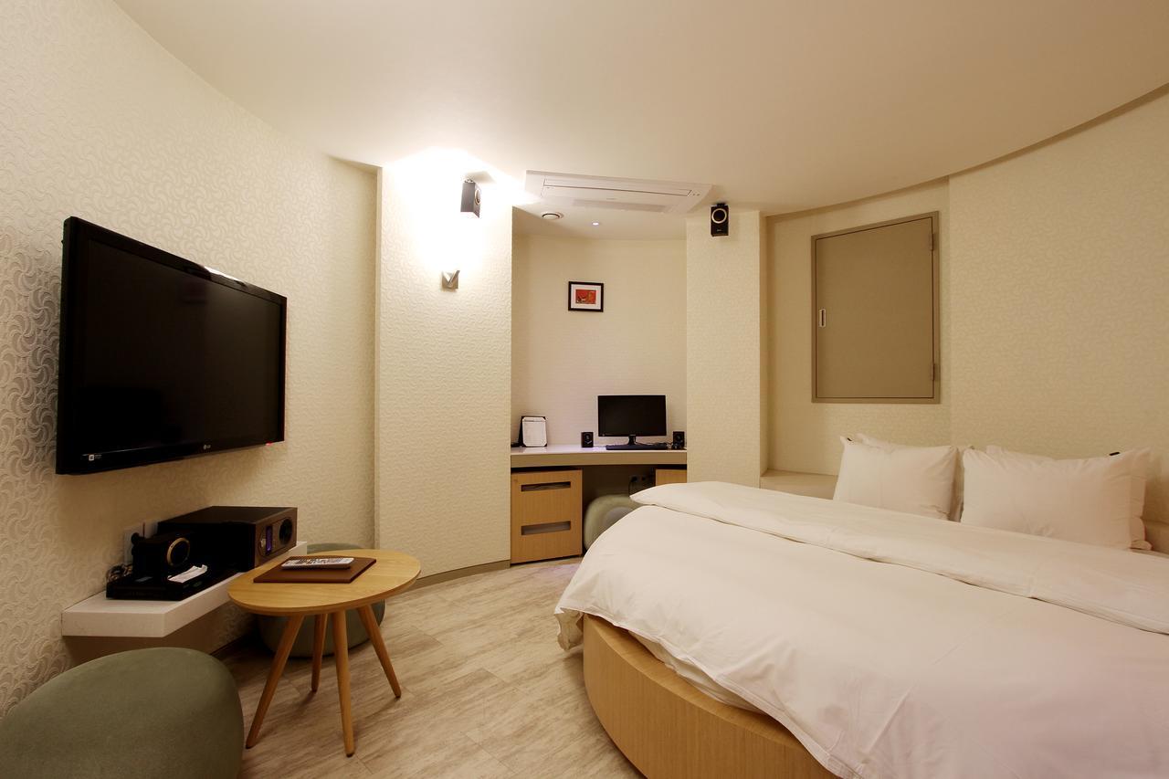 Uijeongbu Latree Hotel Esterno foto