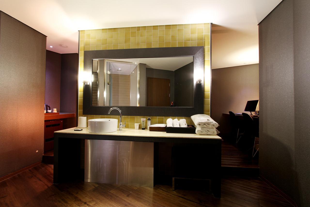 Uijeongbu Latree Hotel Esterno foto
