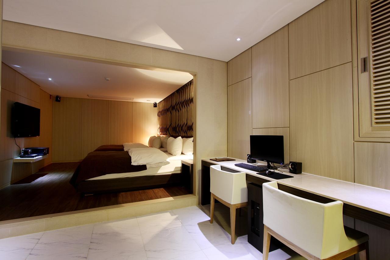 Uijeongbu Latree Hotel Esterno foto