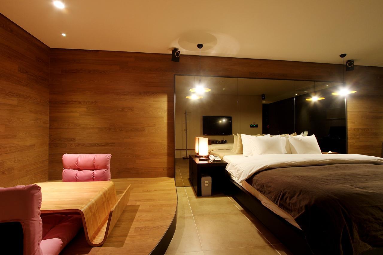 Uijeongbu Latree Hotel Esterno foto