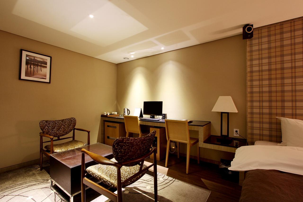 Uijeongbu Latree Hotel Esterno foto