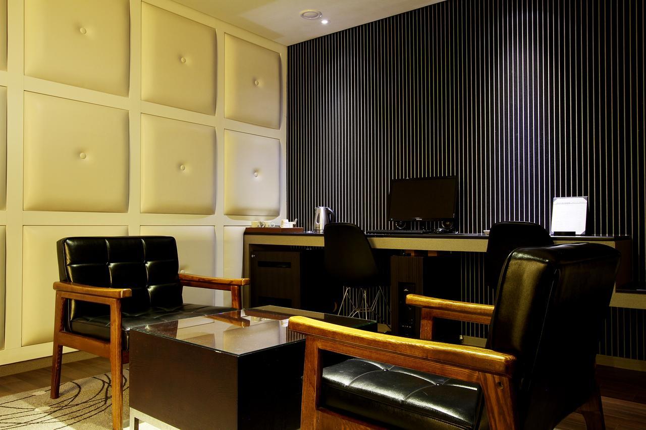 Uijeongbu Latree Hotel Esterno foto