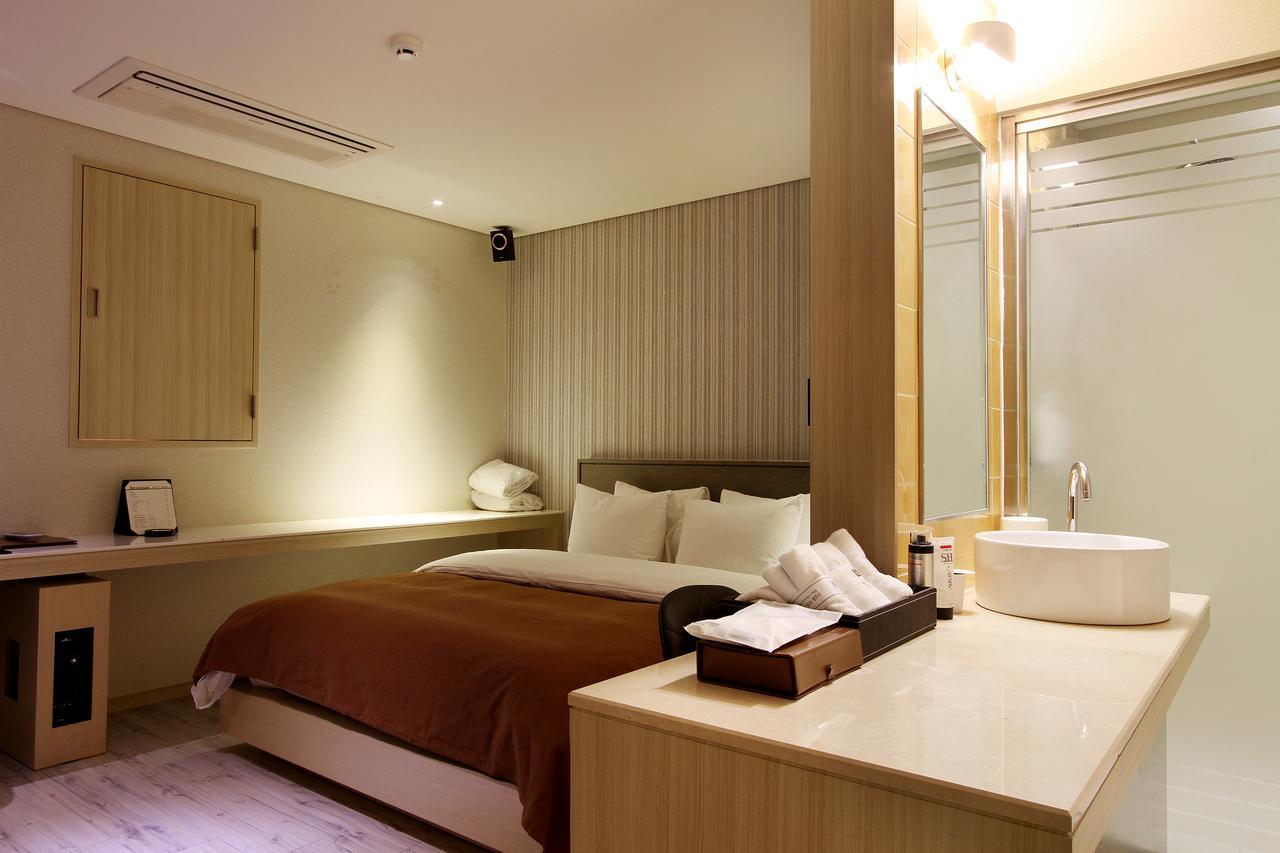 Uijeongbu Latree Hotel Esterno foto