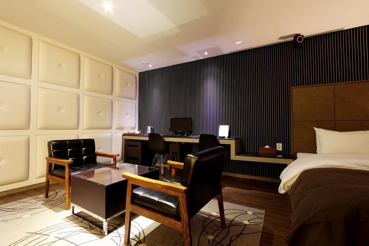 Uijeongbu Latree Hotel Esterno foto