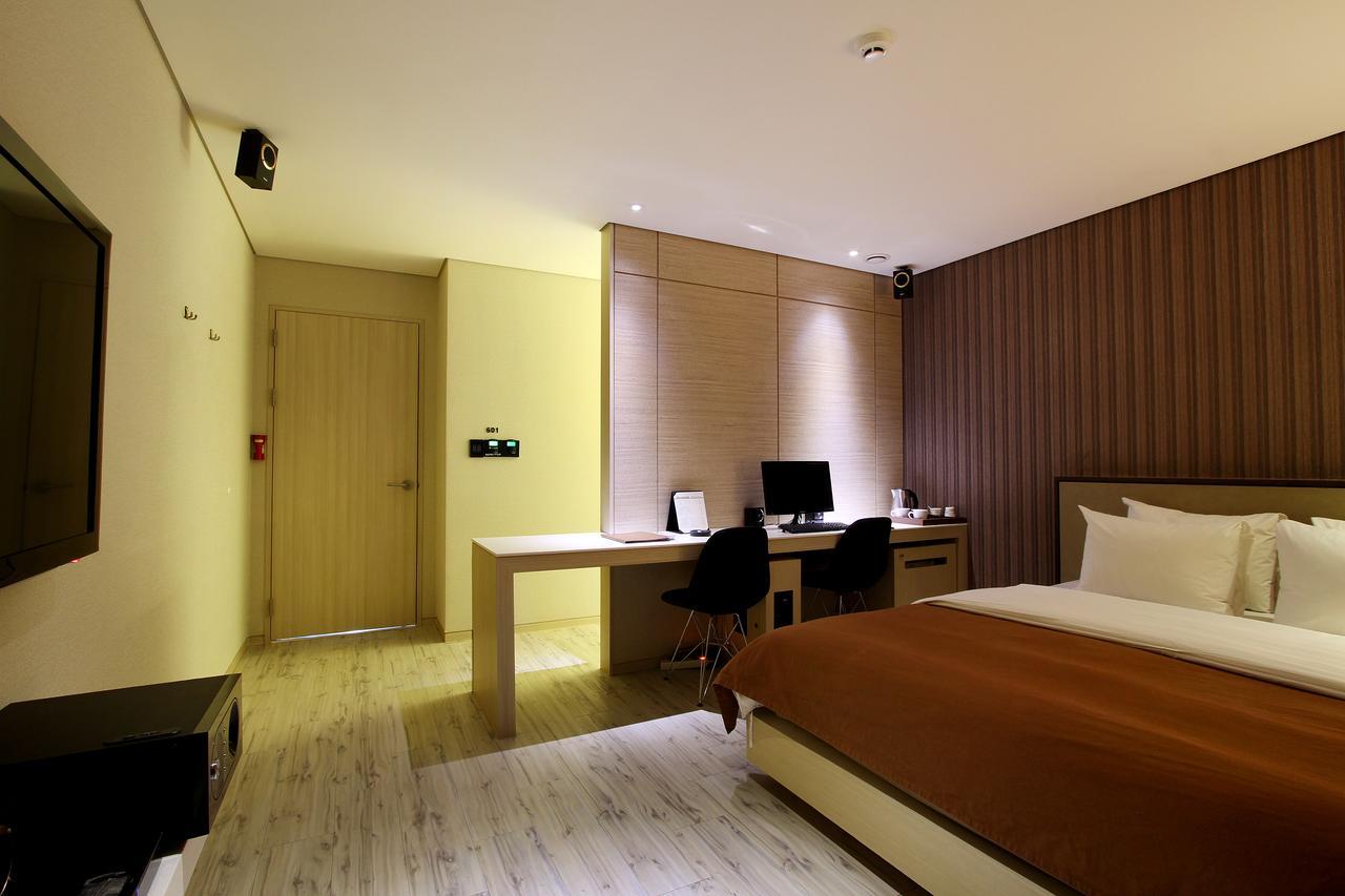 Uijeongbu Latree Hotel Esterno foto