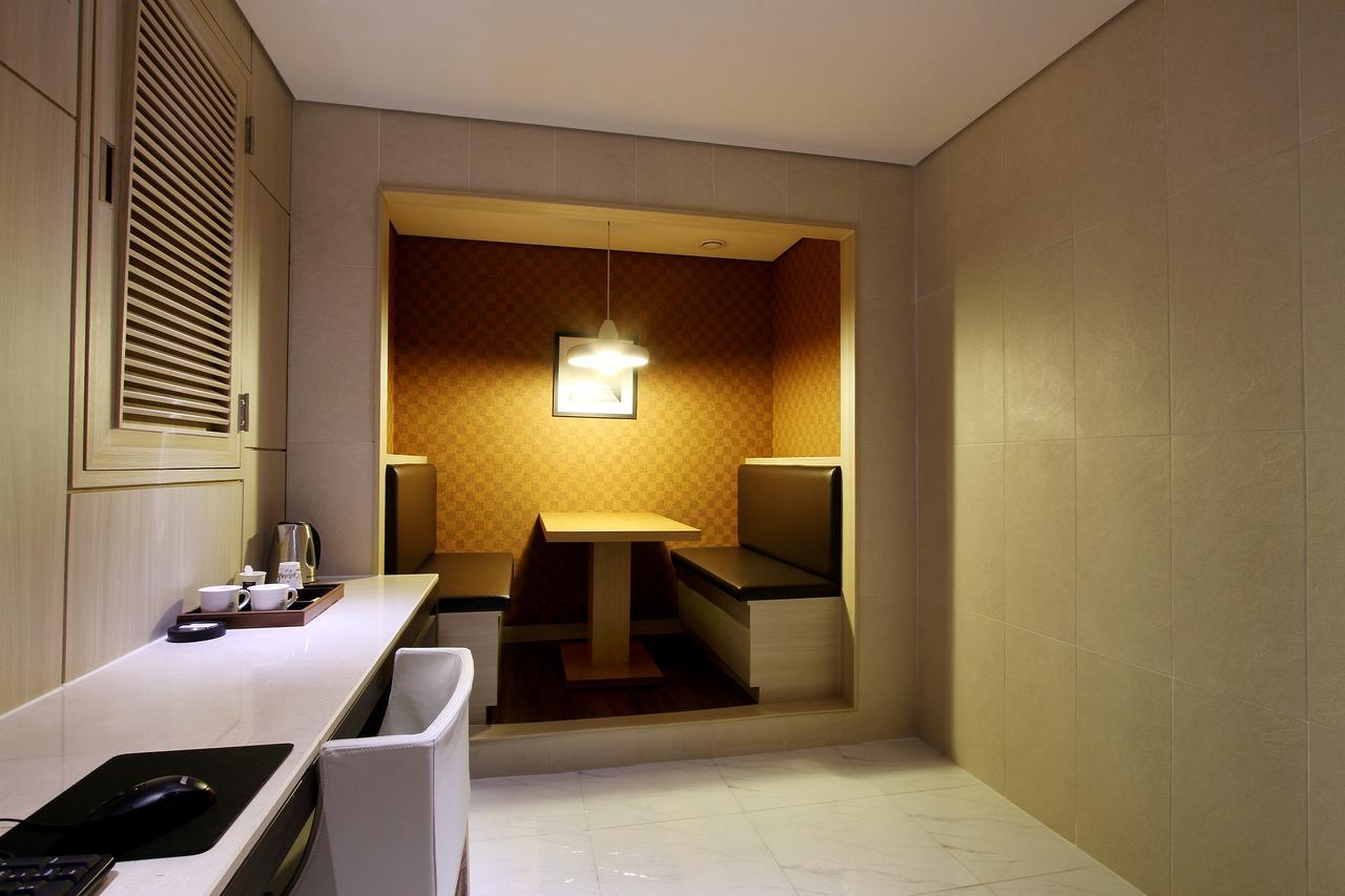 Uijeongbu Latree Hotel Esterno foto