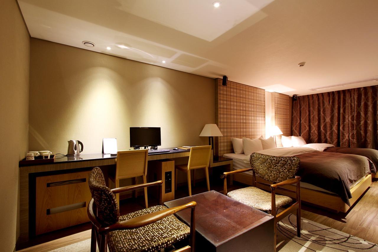 Uijeongbu Latree Hotel Esterno foto