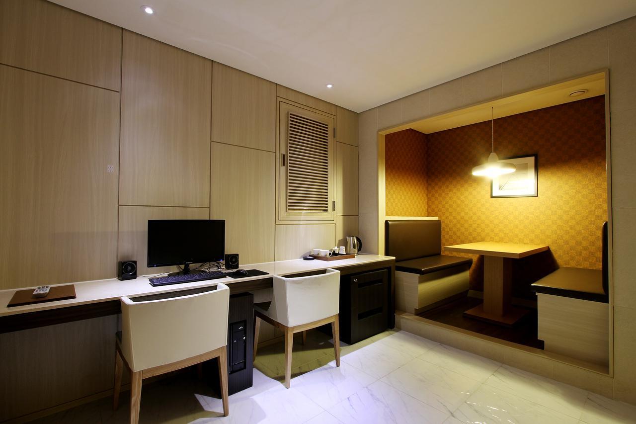 Uijeongbu Latree Hotel Esterno foto