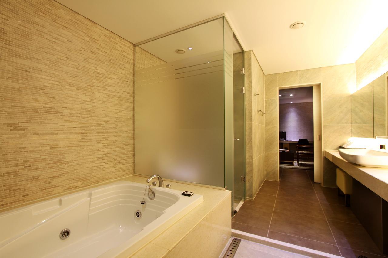Uijeongbu Latree Hotel Esterno foto