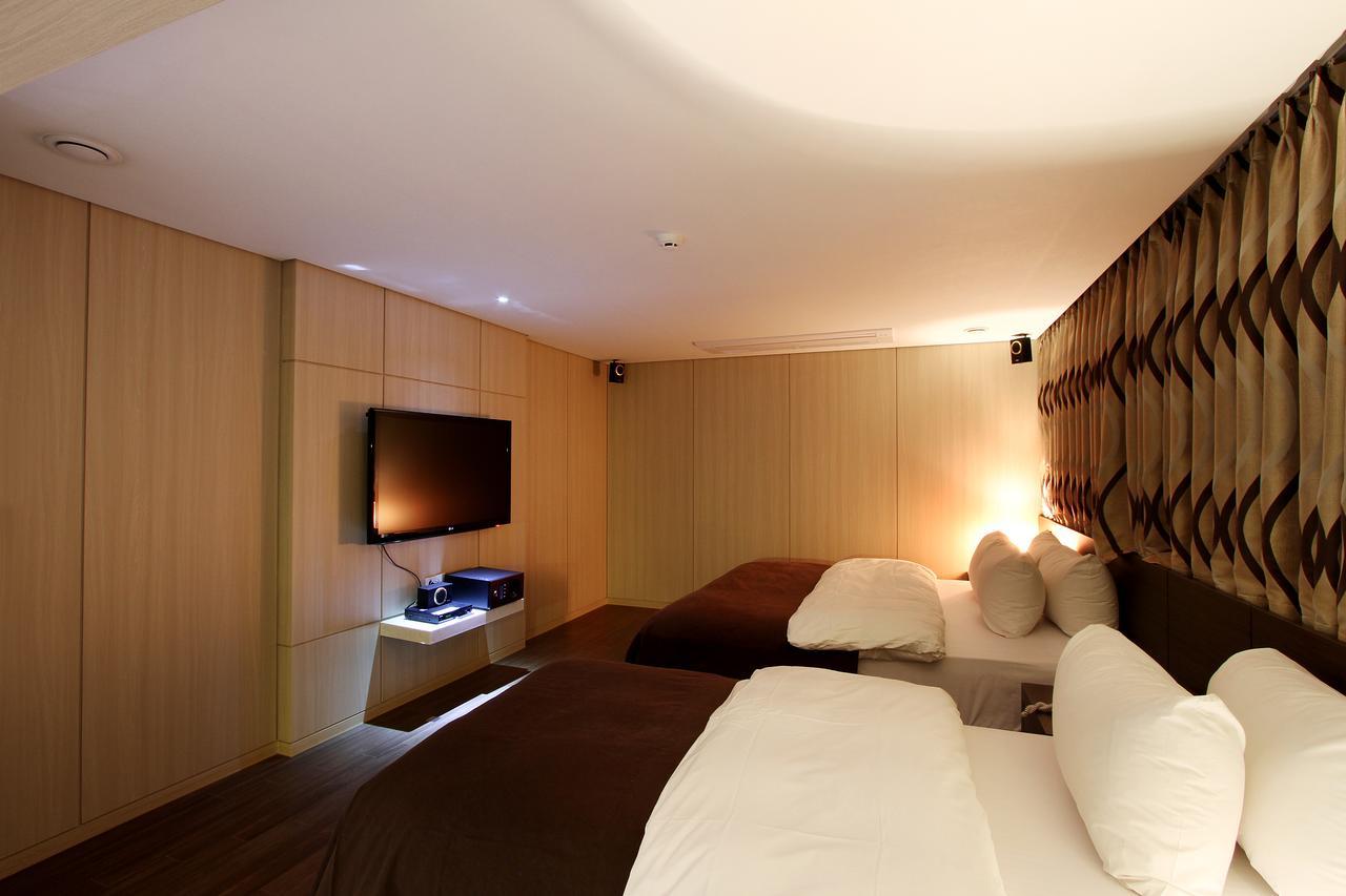 Uijeongbu Latree Hotel Esterno foto