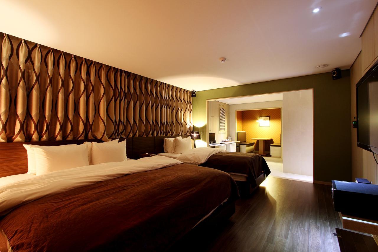 Uijeongbu Latree Hotel Esterno foto