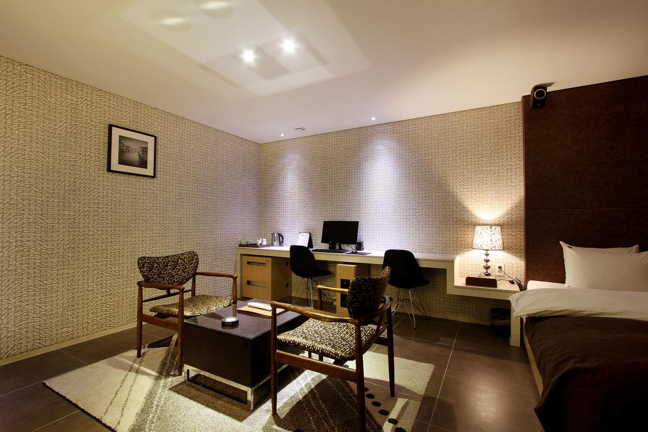Uijeongbu Latree Hotel Esterno foto